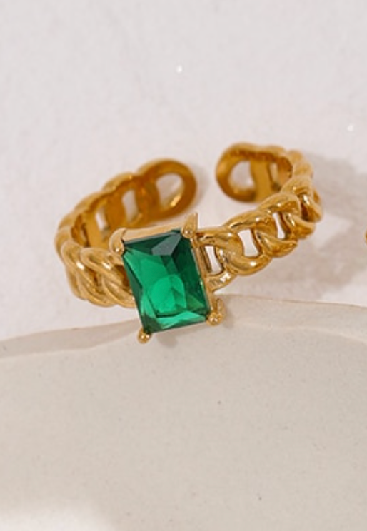 Emerald Gem Chain Adjustable Ring